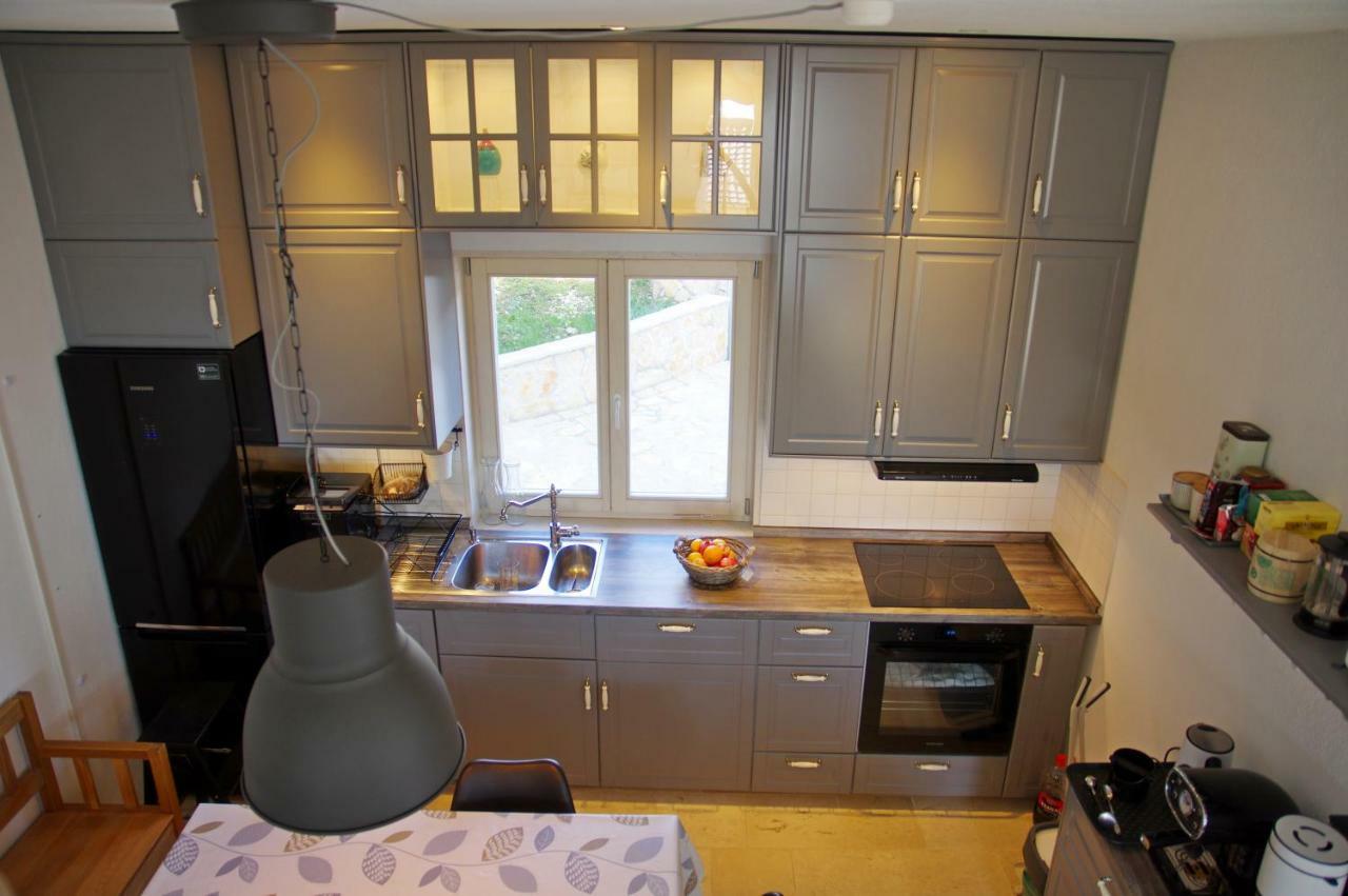 Holiday Home Nevista Sumartin Exterior foto
