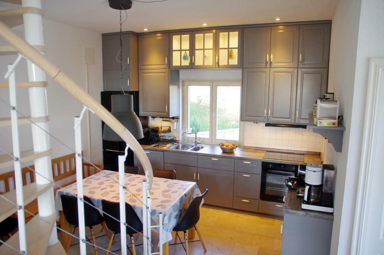 Holiday Home Nevista Sumartin Exterior foto
